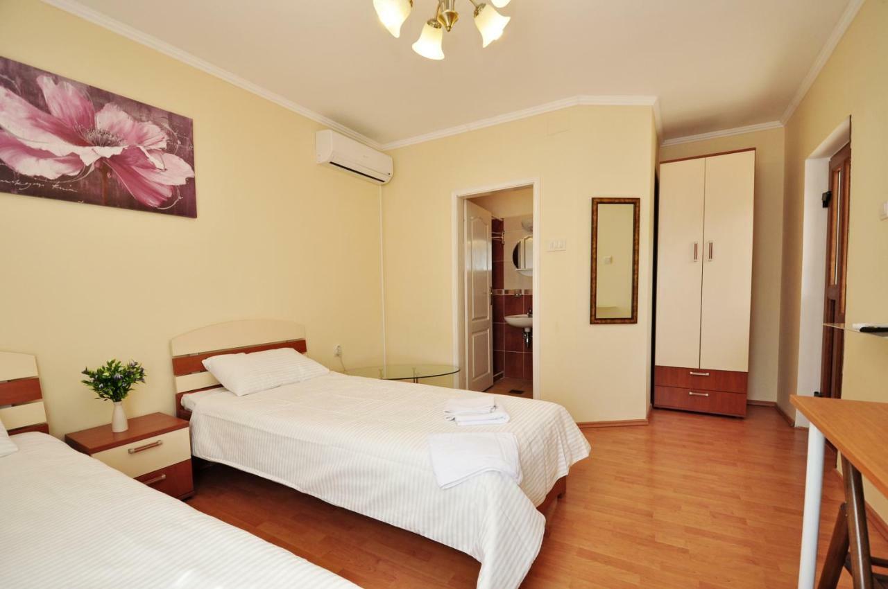 Guest House Filipovich Тиват Экстерьер фото